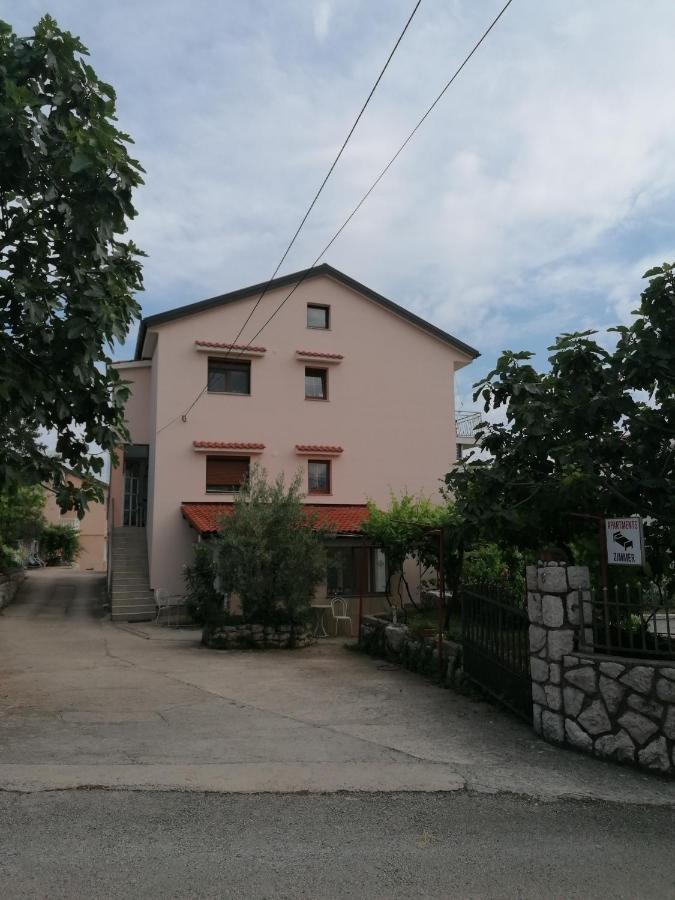 Apartment Lucija กอสเตรนา ภายนอก รูปภาพ